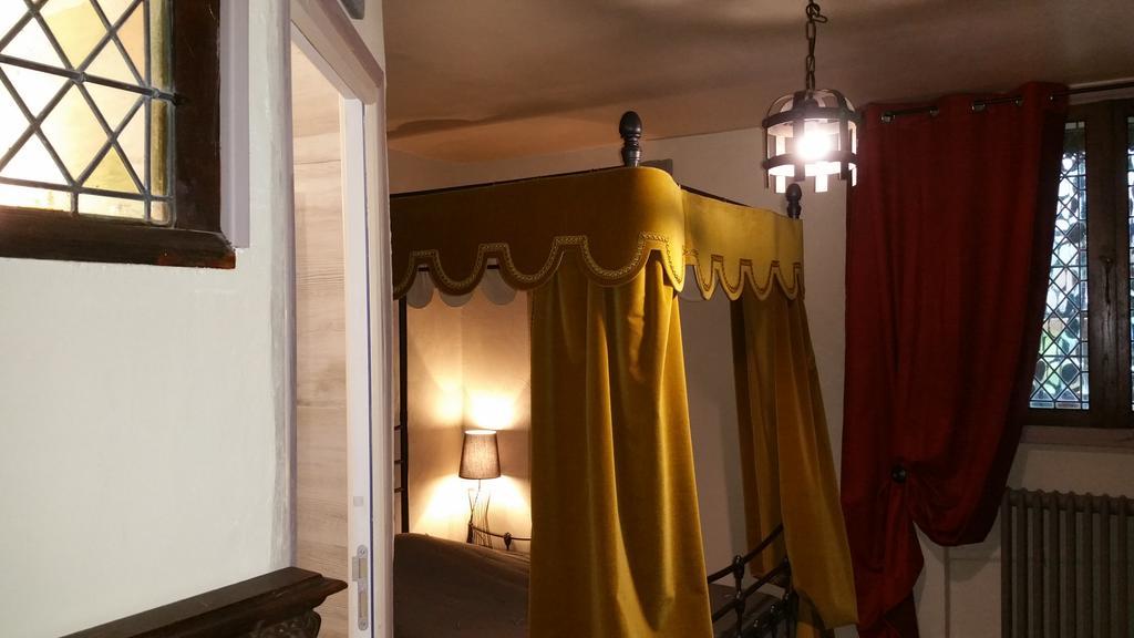 Chateau Des Aiguilles Saint-Remy-de-Chargnat Ngoại thất bức ảnh